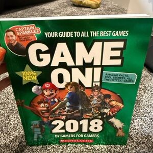 Scholastic Game On! 2018 - Vibrant Green Edition